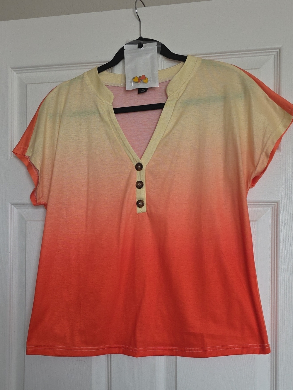 Women’s Ombre Henley Top - Yellow to Orange With Earrings
